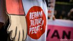 Massa Geruduk KPK Jelang Hari Pahlawan, Ada Apa?