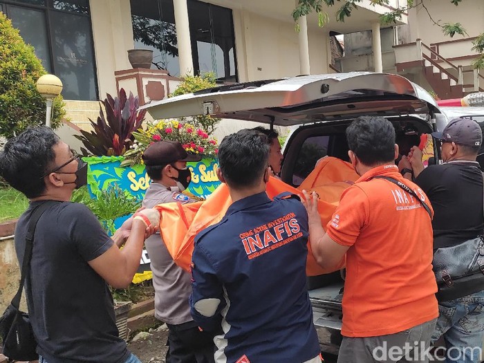 Mayat Pria Bugil di Pandeglang