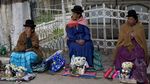 Melihat Lebih Dekat Festival Menghias Tengkorak di Bolivia