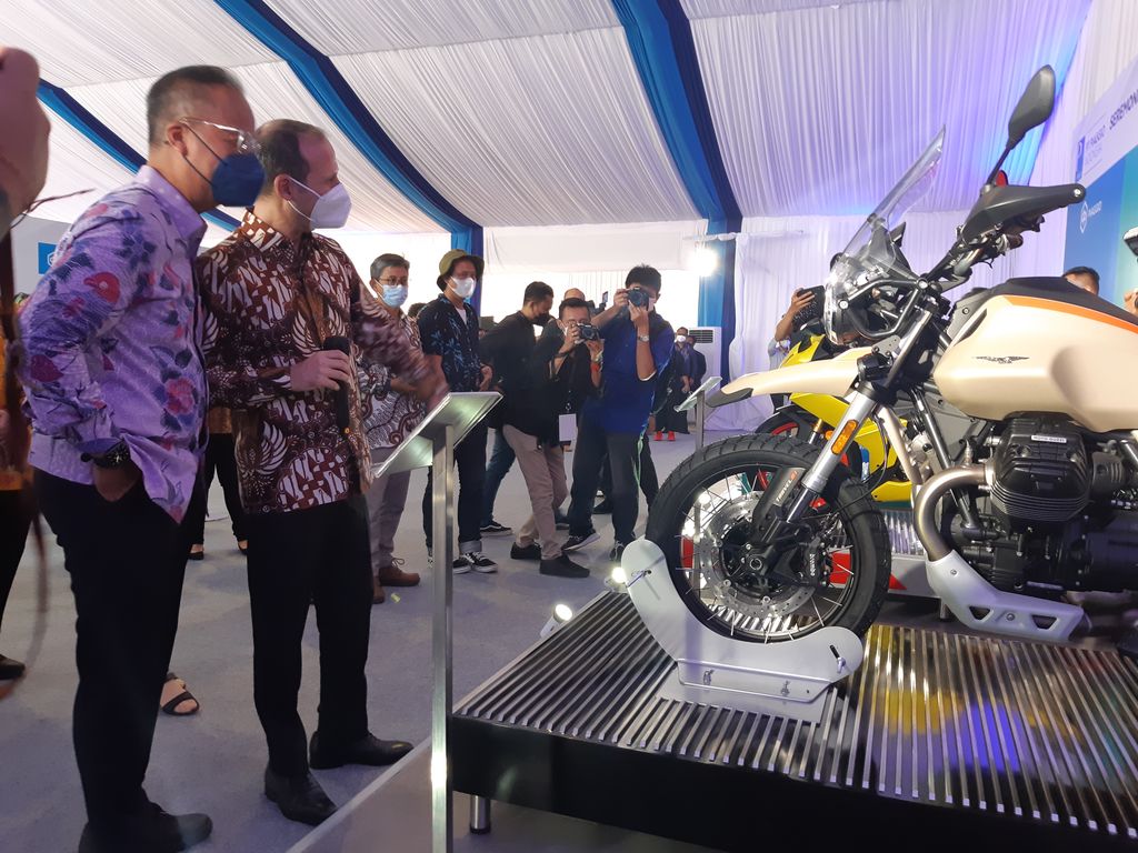 Pabrik PT Piaggio Indonesia dibangun di atas lahan seluas 55.000 meter persegi yang berlokasi di Kawasan Industri Jababeka, Cikarang, Jawa Barat. Indonesia menjadi negara keempat setelah Piaggio juga memiliki fasilitas produksi di Italia, Vietnam, dan India.