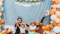 Salah satu potret kebersamaan Ririe Fairus dan Ayus Sabyan. Foto: Instagram Ririe Fairus