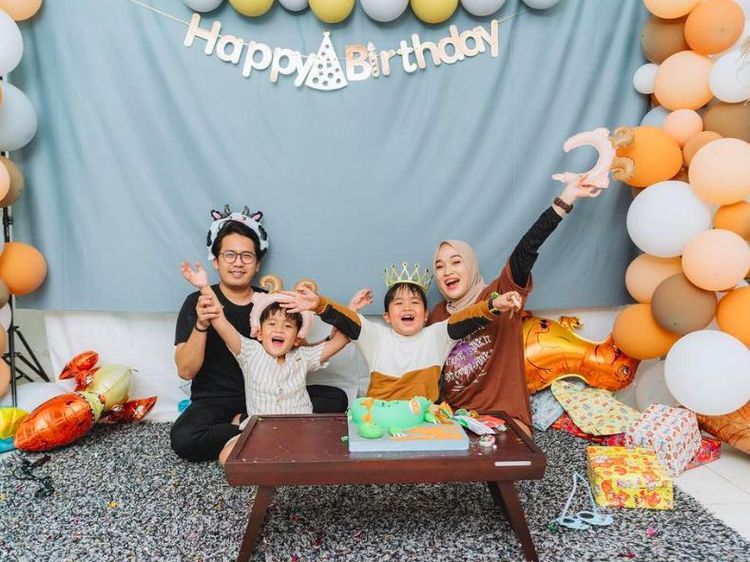 Kebersamaan Ririe Fairus dan Ayus Sabyan Rayakan Ultah Anak Disorot