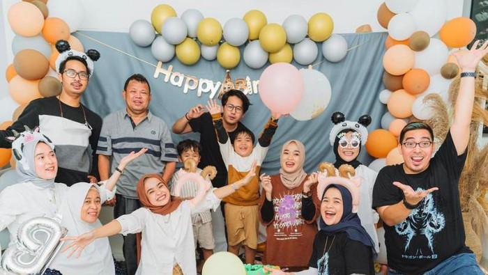 Ririe Fairus rayakan ultah anak bareng Ayus