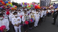 Diketahui, balon beraneka warna yang menghiasi kawasan Phnom Penh itu merupakan bagian dari perayaan Hari Kemerdekaan Kamboja yang diperingati setiap tanggal 9 November.