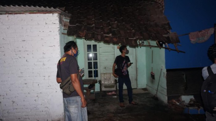Sales Cetakan Kue Dibacok di Depan Rumahnya,