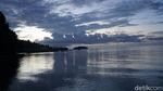 Sunset di Raja Ampat Memang Sedramatis Itu