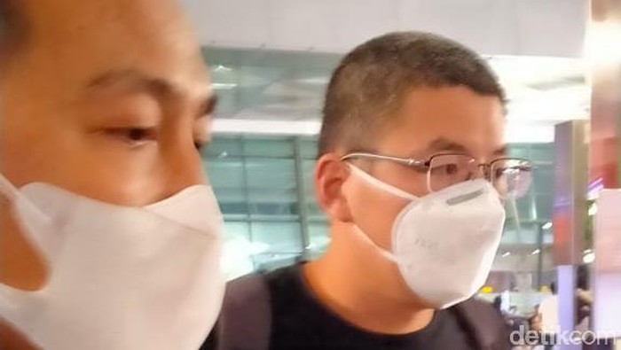 WN China otak pinjol ilegal diuga hendak kabur ke Turki saat ditangkap Bareskrim Polri. WNA itu akan diadili di Indonesia. (dok Istimewa)