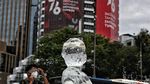 Aksi Patung Es Greenpeace untuk Jokowi