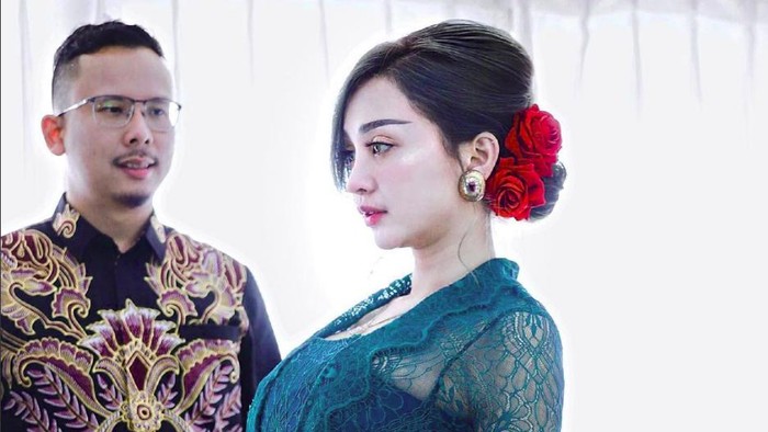 Cupi Cupita dilamar kekasih