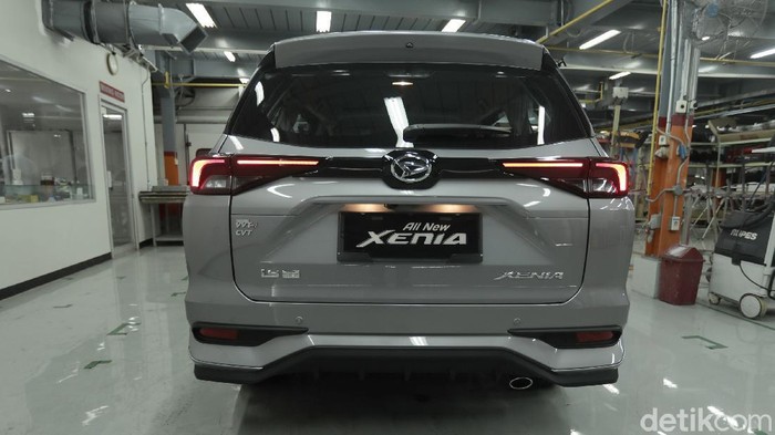 Daihatsu All New Xenia 1.5 R CVT ASA ADS