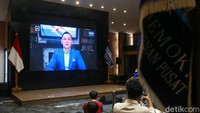Dia mengatakan Moeldoko tidak memiliki hak mengganggu rumah tangga PD karena tidak memiliki sertifikat resmi.