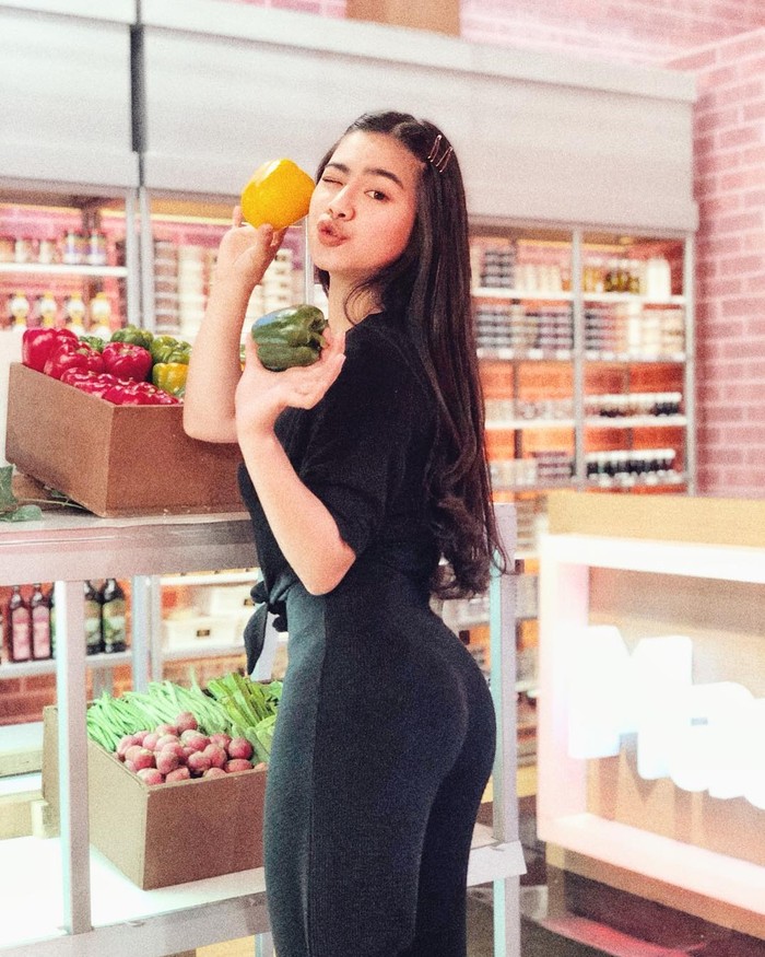 Felicya Angelista melahirkan