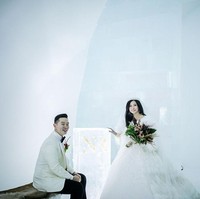 Jasa pernikahan yang sudah memiliki lebih dari 19 ribu pengikut di Instagram itu menuturkan jika tidak ada persiapan khusus. Persiapan hampir satu tahun dan 4 orang yang berangkat. Kalau persiapan khusus tidak ada, karena kami mempersiapkannya cukup jauh dan komunikasi dengan pihak vendor pun bisa dikatakan lancar, jelas Marsheilla. Foto: Dok/Maxima Production.