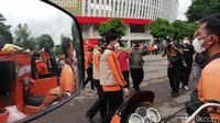 Gibran menyampaikan, apel armada kebersihan diadakan bersamaan dengan Hari Pahlaean, ini sebagai bentuk apresiasi fan terima kasih kepada petugas kebersihan. Atas dedikasi yang telah diberikan selama ini.