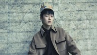 Ia memperpanjang kontraknya dengan YG Entertainment. Foto: dok. Dazed Korea
