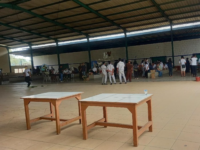 Kremasi jenazah sekeluarga korban tewas kebakaran rumah di Tangerang