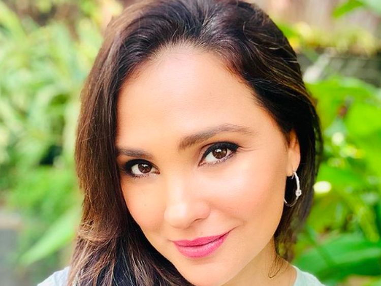 Foto: Ini Artis India yang Jadi Heboh, Ada di Aplikasi Kencan Padahal Bersuami