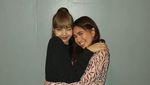 BFF Goals! Keakraban Lisa BLACKPINK dan NIKI