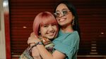BFF Goals! Keakraban Lisa BLACKPINK dan NIKI