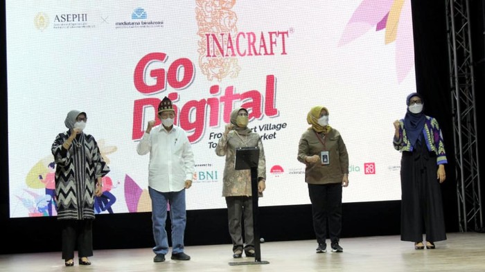 INACRAFT bersama Tokopedia dan Bank BNI menghadirkan platform digital untuk mendukung industri UMKM.