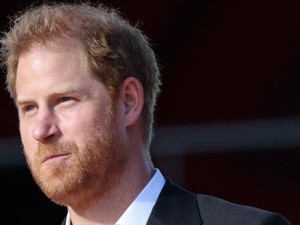 Pangeran Harry Sempat Ingatkan Bos Twitter Soal Potensi Penyerbuan Capitol