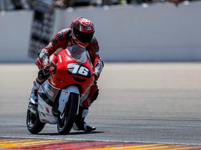 Pebalap Indonesia Mario Suryo Aji bakal berlaga di Moto3 satu musim penuh