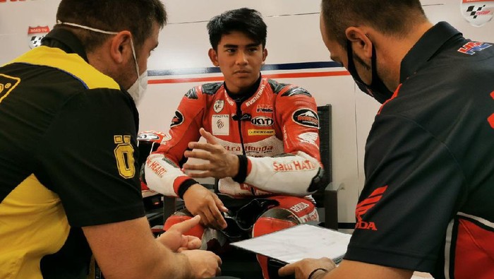 Pebalap Indonesia Mario Suryo Aji bakal berlaga di Moto3 satu musim penuh