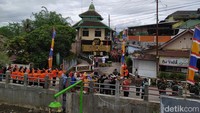 Kampung Tulung, Kota Magelang, Jawa Tengah, menjadi saksi bisu gugurnya 42 orang dalam mempertahankan kemerdekaan Indonesia dari penjajahan.