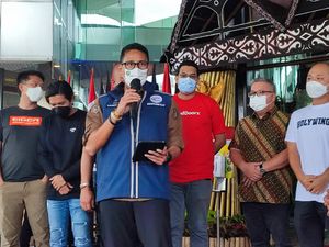 Sandiaga Luncurkan Mobil Vaksin Keliling, Gandeng Holywings dkk