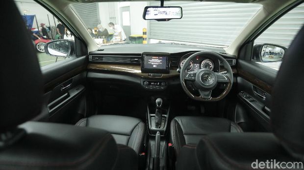 Suzuki All New Ertiga Suzuki Sport FF Suzuki All New Ertiga Suzuki Sport FF