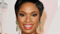 Jennifer Hudson punya pengakuan mengejutkan soal minuman alkohol. Aktris dan penyanyi ini bilang, Saya tidak pernah meminumnya seumur hidup. Saya tidak pernah tertarik. Tidak ada orang yang pernah mempercayainya, kata Hudson.