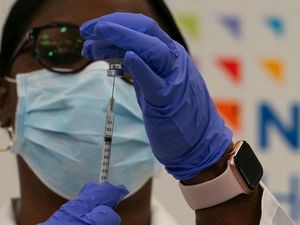 Tiba di RI, 2 Juta Vaksin Pfizer Langsung Disebar ke 10 Provinsi