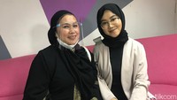 Mayang mengaku sangat kangen dan rindu dengan Vanessa Angel. Dia sempat tak percaya Vanessa Angel kini telah tiada. Foto: Hanif/detikHOT