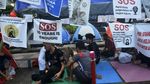 Aksi Pencari Suaka Dirikan Tenda di Depan Kantor UNHCR Makassar