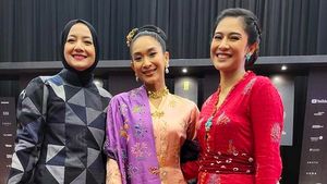 Foto: 12 Artis Berbusana Terbaik di FFI 2021, Luna Maya Hingga Wulan Guritno
