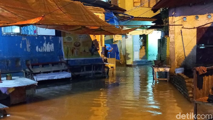 Banjir di Kampung Aur Medan
