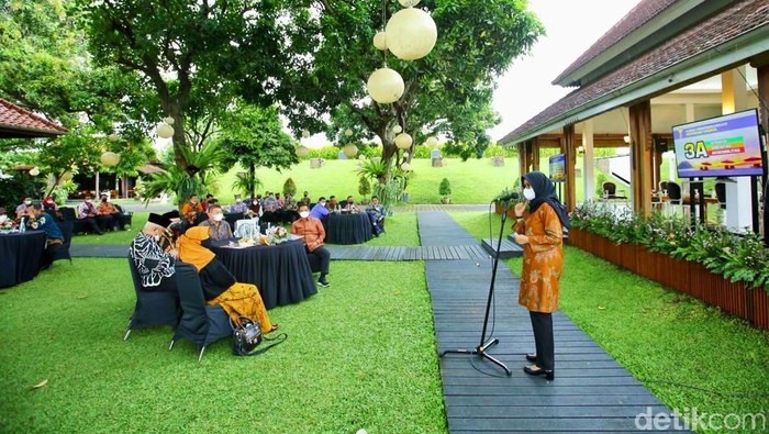 bupati ipuk