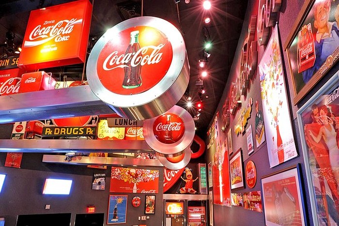 Formula Rahasia Coca-Cola Disimpan Dalam Brankas dengan Penjagaan Super Ketat Formula Rahasia Coca-Cola Disimpan Dalam Brankas dengan Penjagaan Super Ketat