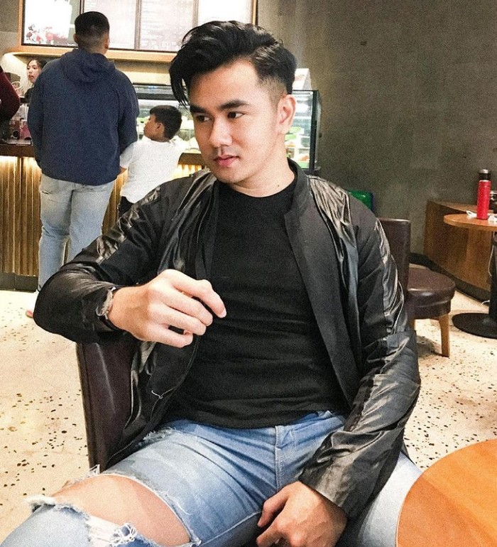 Galeri Dikin Tamsa 10 Momen Kuliner Dikin Tamsa, Pria yang Dekat dengan Amanda Manpopo