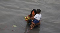 SANDRP menyebut sungai yang tercemar berdampak pada penduduk yang tinggal di beberapa kota di hilir, termasuk Faridabad, Noida dan Agra. (AP/Ajit Solanki)