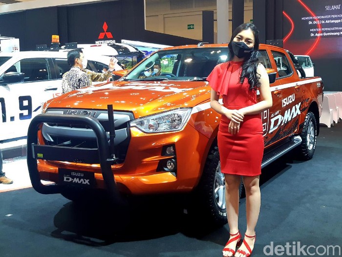Isuzu luncurkan dua mobil baru di GIIAS 2021, All New MU-X 4X4 dan D-Max