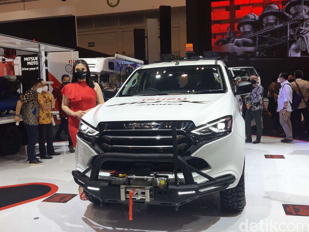 Isuzu luncurkan dua mobil baru di GIIAS 2021, All New MU-X 4X4 dan D-Max