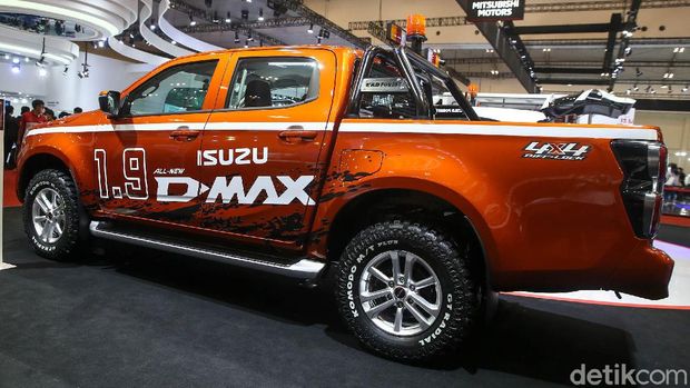 PT Isuzu Astra Motor Indonesia meluncurkan dua mobil sekaligus pada ajang GIIAS 2021. Isuzu All New MU-X 4X4 dan D-Max resmi menyapa Indonesia Kamis (11/11/2021).