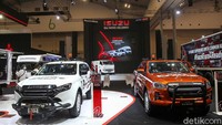 Isuzu All New MU-X 4X4 dan D-Max resmi menyapa Indonesia lewat ajang GIIAS 2021, Kamis (11/11/2021).