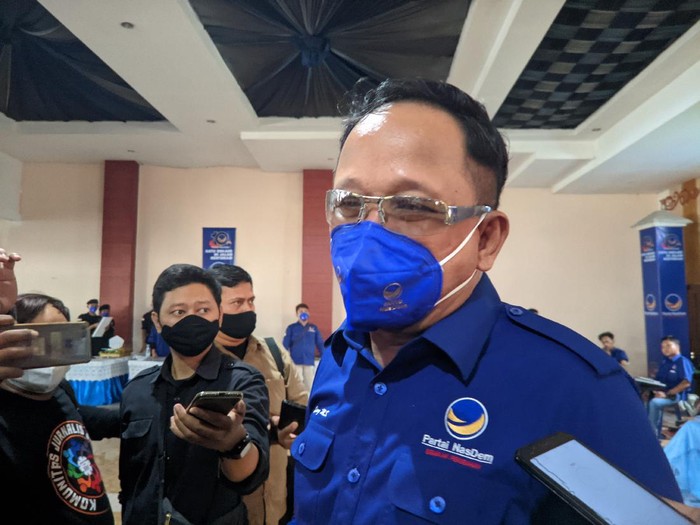 Ketua DPD NasDem Ponorogo Ipong Muchlissoni