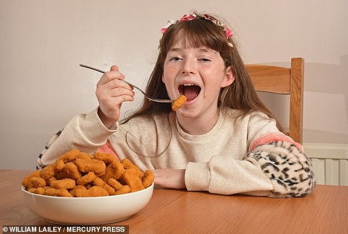 Kisah Anak 11 Tahun yang Akhirnya Bisa Makan Selain Nugget Sejak Usia 1,5 Kisah Anak 11 Tahun yang Akhirnya Bisa Makan Selain Nugget Sejak Usia 1,5