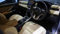 Selain itu, New Xpander juga hadir dengan transmisi CVT dan fitur Electric Parking Brake (EPB) with Brake Auto Hold.