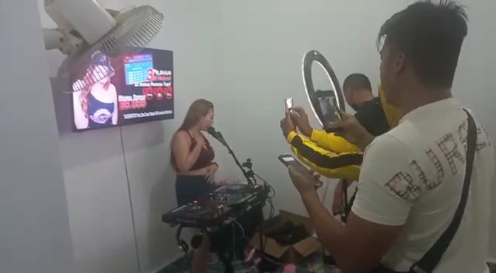 Penangkapan DJ Sandra Arimbi Penangkapan DJ Sandra Arimbi