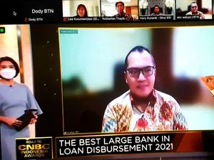 Penghargaan The Best Large Bank in Loan Disbursement 2021
