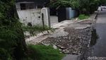 Duh! Trotoar di Jalan Gatot Subroto Bandung Rusak Parah